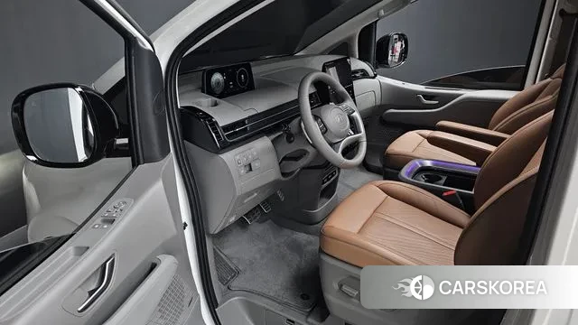 Hyundai Staria 2025 Белый из Кореи, фото 2