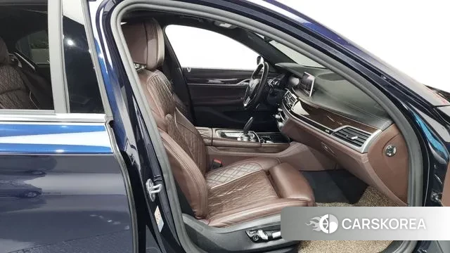 BMW 7 Series (G11) 2019 Синий из Кореи, фото 2