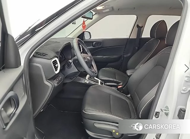 Hyundai Venue 2025 Белый из Кореи, фото 2