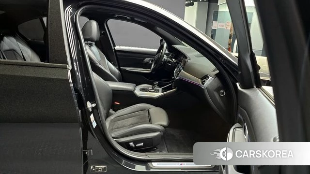 BMW 3 Series (G20) 2021 Черный из Кореи, фото 2
