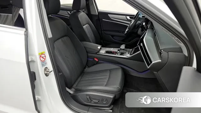 Audi A6 (C8) 2020 Белый из Кореи, фото 2