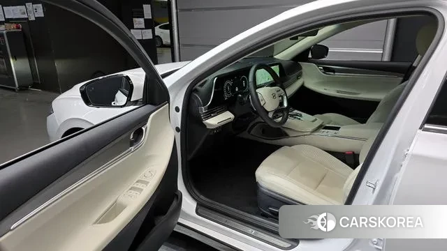 Hyundai The New Grandeur IG Hybrid 2021 Белый из Кореи, фото 2