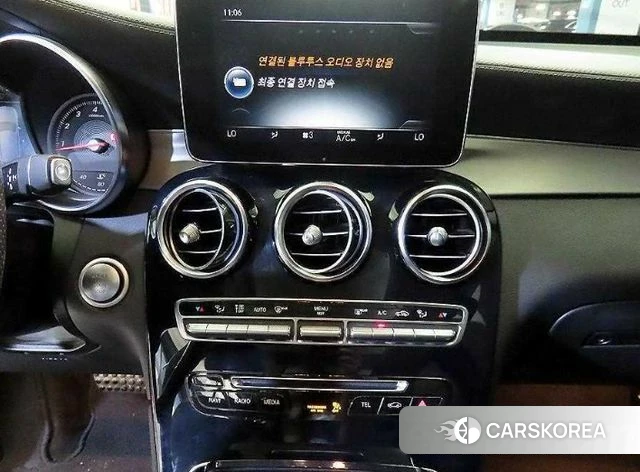Mercedes-Benz GLC-Class X253 2019 Белый из Кореи, фото 2