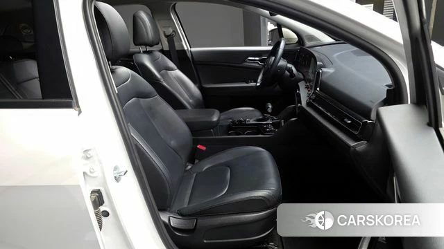 Kia Sportage 5th Generation 2022 Белый из Кореи, фото 2