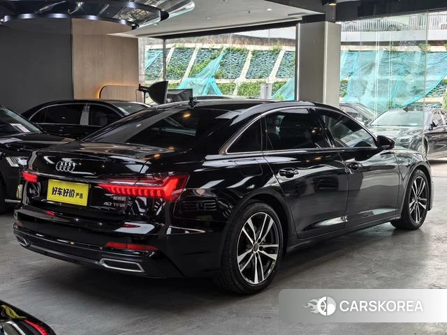 Audi A6L 2021 Черный из Китая, фото 2