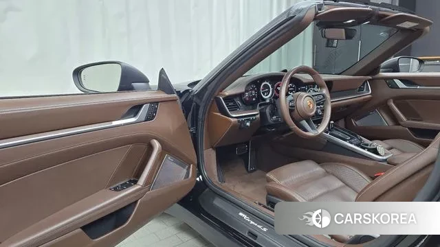 Porsche 911(992) 2023 Черный из Кореи, фото 2