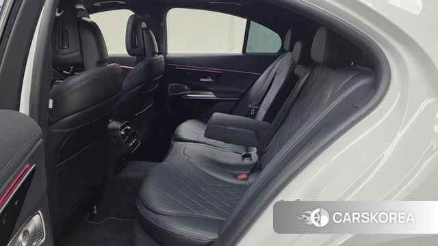 Mercedes-Benz E-Class W214 2024 Белый из Кореи, фото 2