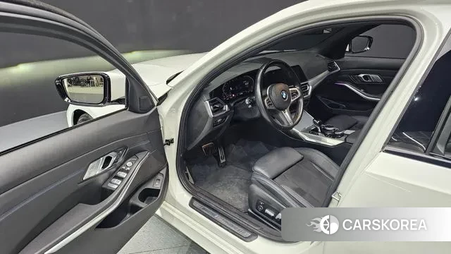 BMW 3 Series (G20) 2021 Белый из Кореи, фото 2