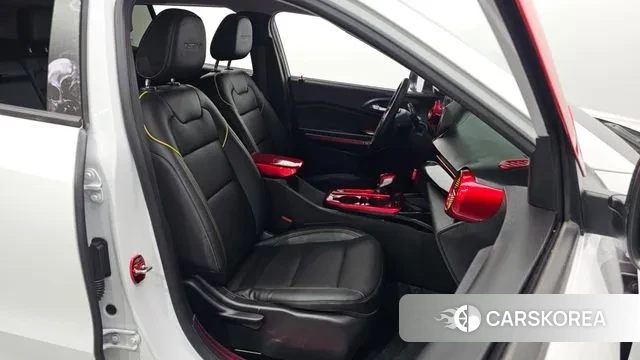 Chevrolet (GM Daewoo) Trax Crossover 2023 Белый из Кореи, фото 2