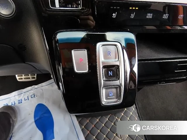 Hyundai Staria 2021 Белый из Кореи, фото 2