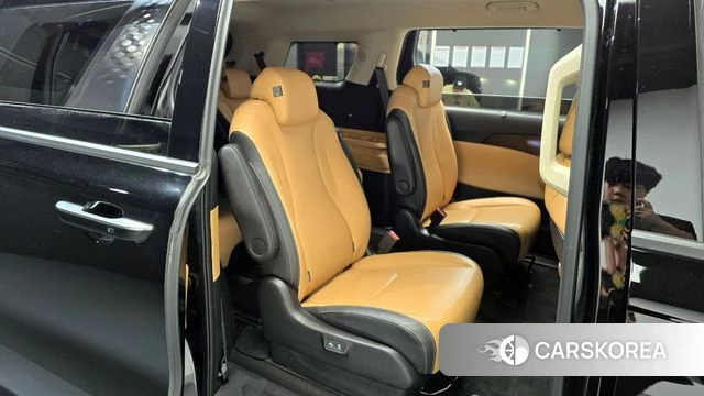 Kia Carnival 4th generation 2023 Черный из Кореи, фото 2