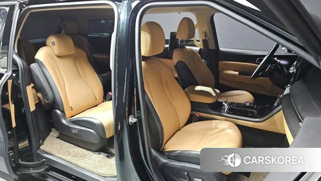 Kia Carnival 4th generation 2021 Черный из Кореи, фото 2