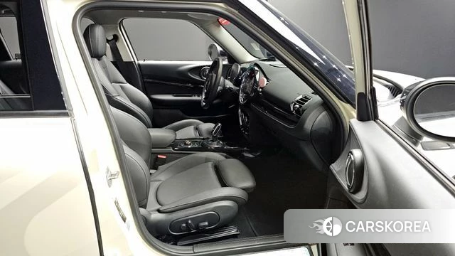 Mini Cooper Clubman 2021 Жемчужный цвет из Кореи, фото 2