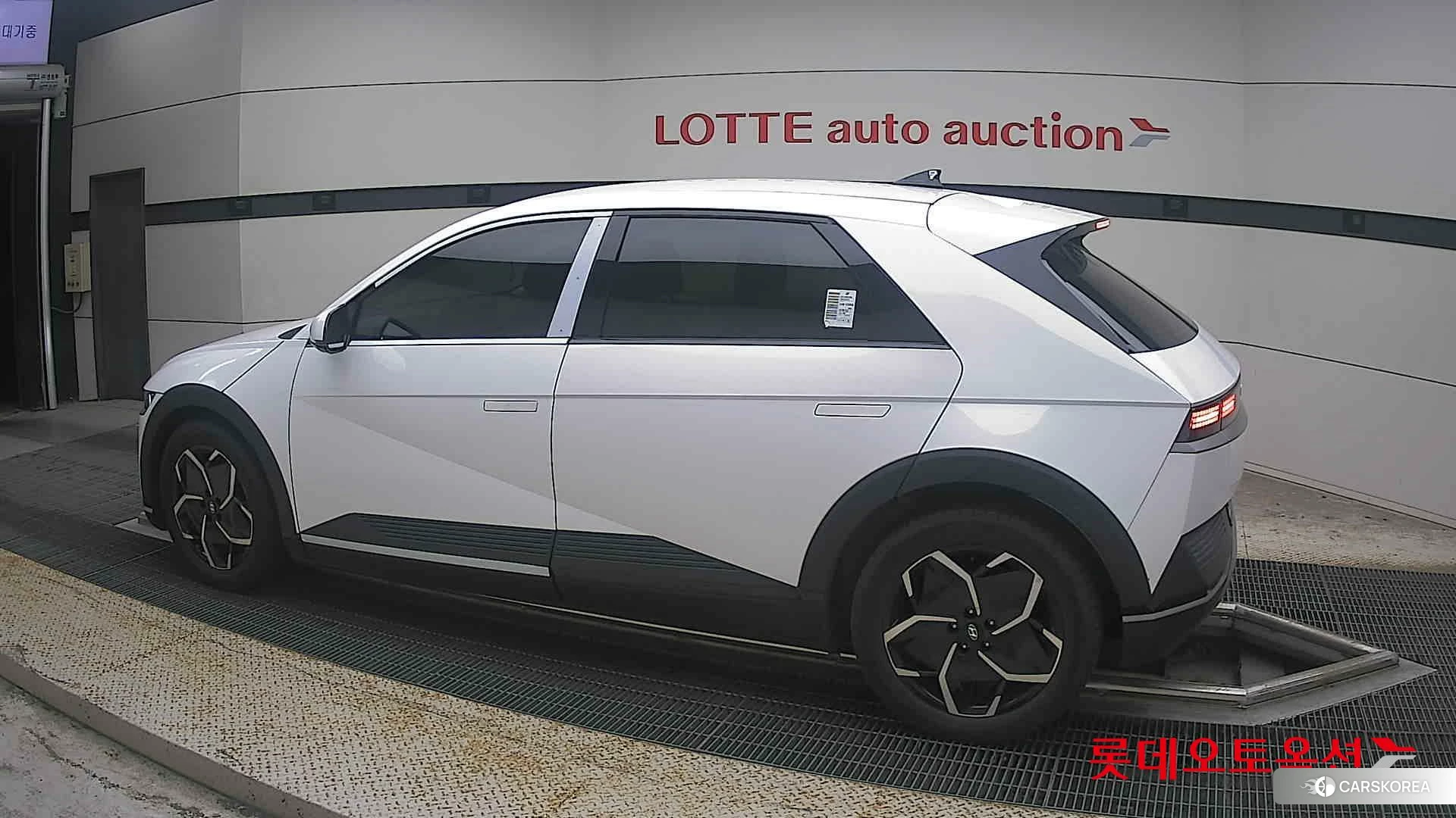 Hyundai IONIQ 5 2023 Белый из Кореи, фото 2