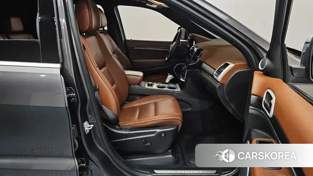 Jeep Grand Cherokee 2020 Серый из Кореи, фото 2