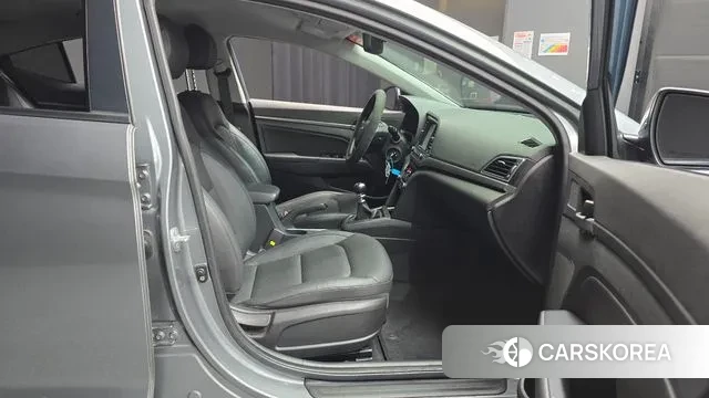 Hyundai Avante AD 2018 Серый из Кореи, фото 2