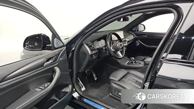 BMW X4 (G02) 2023 Черный из Кореи, фото 2