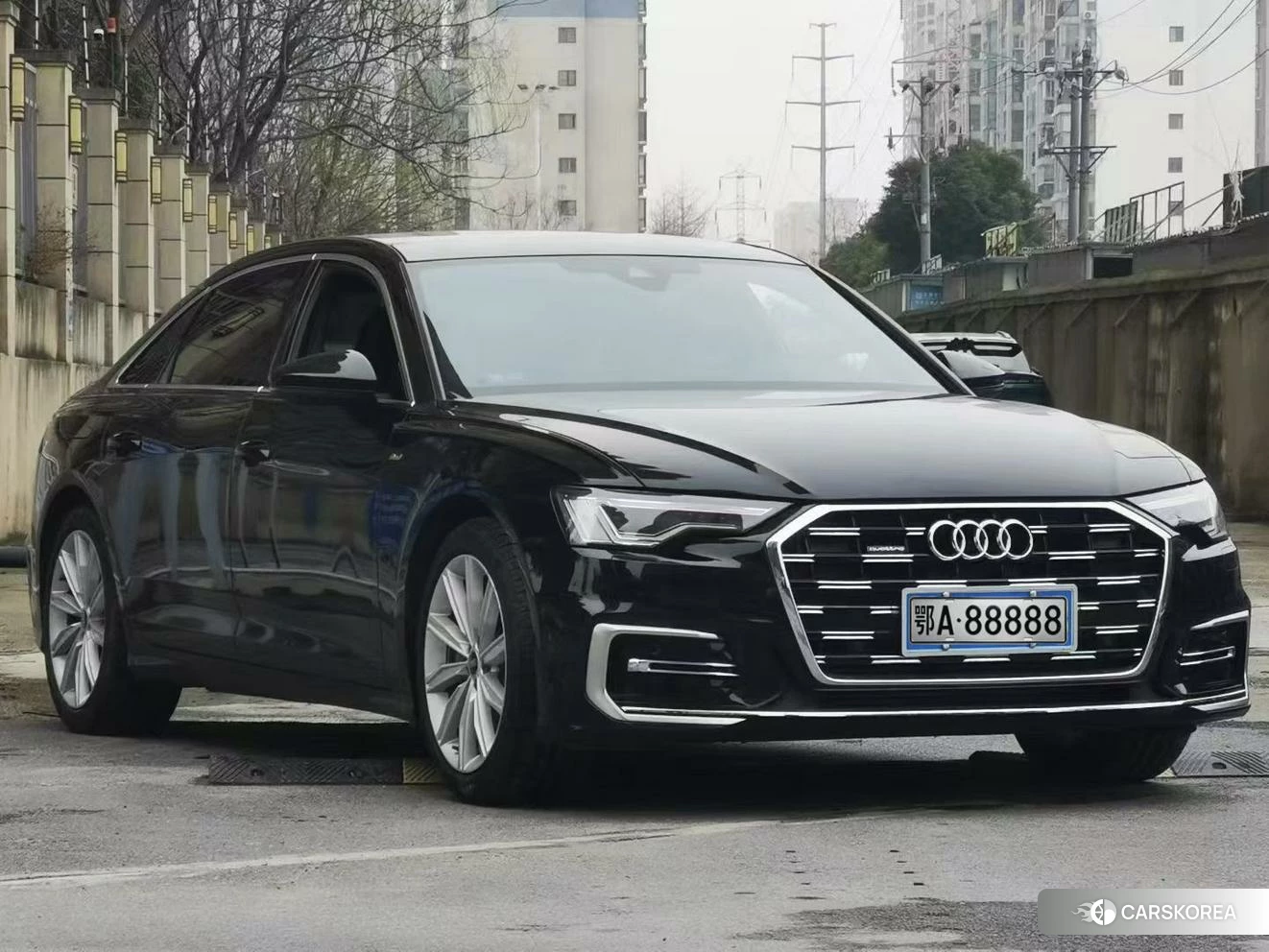 Audi A6L 2021 Черный из Китая, фото 2