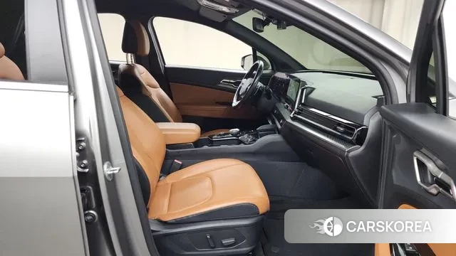 Kia Sportage 5th Generation 2021 Серебристо-серый из Кореи, фото 2