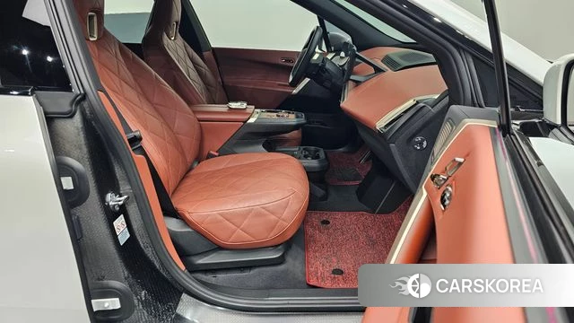 BMW iX 2024 Белый из Кореи, фото 2