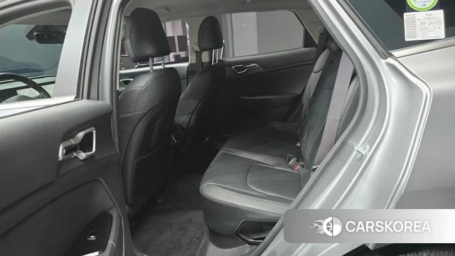 Kia Sportage 5th Generation Hybrid 2022 Серебристо-серый из Кореи, фото 2