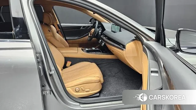 Genesis G80 (RG3) 2023 Серебристо-серый из Кореи, фото 2