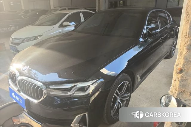 BMW 5 series 2021 Черный из Китая, фото 2