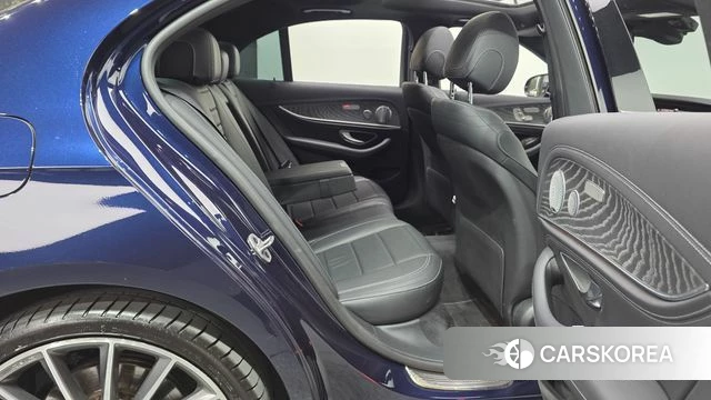Mercedes-Benz E-Class W213 2021 Синий из Кореи, фото 2