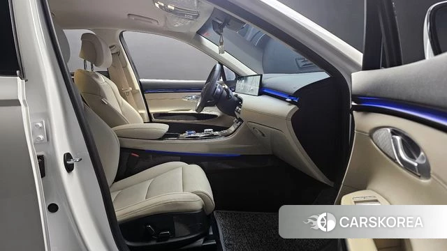 Genesis GV70 2026 Белый из Кореи, фото 2