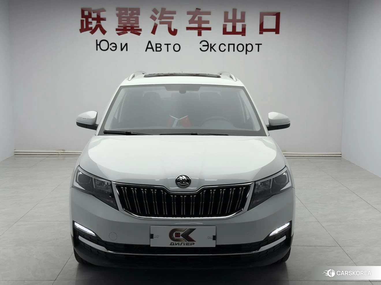 Skoda Komick 2023 Белый из Китая, фото 2
