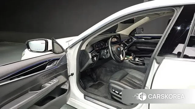 BMW 6 Series GT (G32) 2019 Белый из Кореи, фото 2