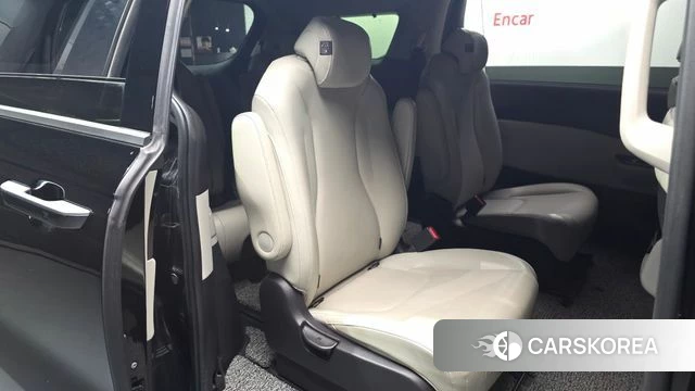 Kia Carnival 4th generation 2022 Черный из Кореи, фото 2