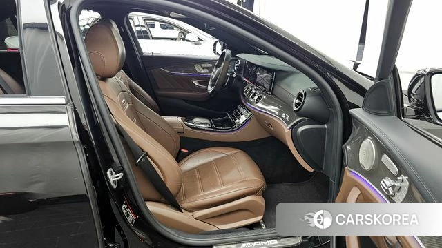 Mercedes-Benz E-Class W213 2021 Черный из Кореи, фото 2
