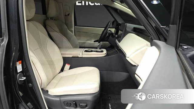 Lexus LM Second Generation 2024 Черный из Кореи, фото 2