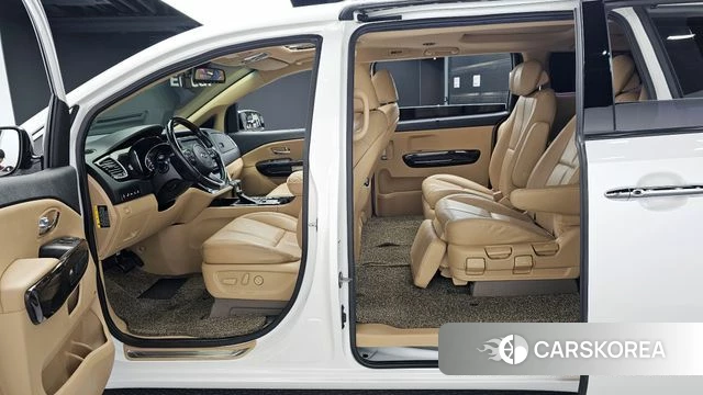 Kia The New Carnival 2019 Белый из Кореи, фото 2