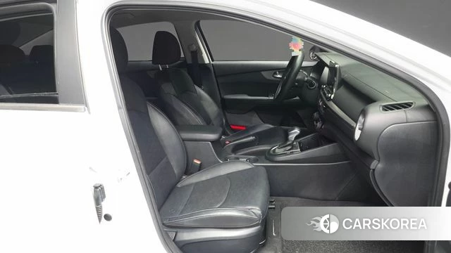 Kia Come New K3 2021 Белый из Кореи, фото 2