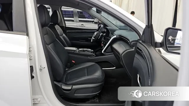 Hyundai Tucson (NX4) 2021 Белый из Кореи, фото 2