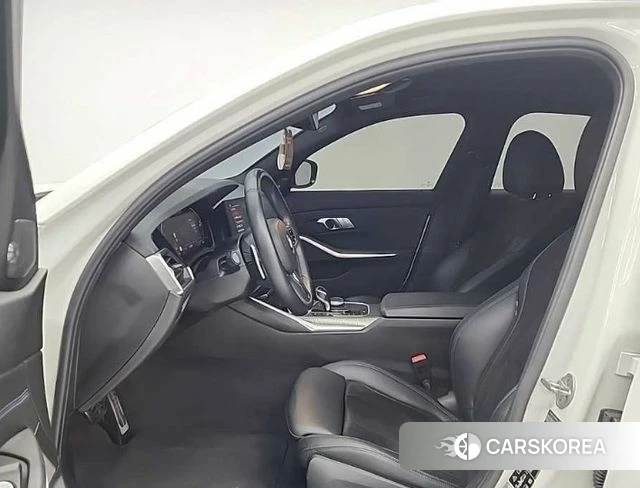 BMW 3 Series (G20) 2021 Белый из Кореи, фото 2