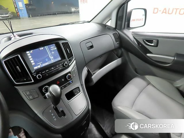 Hyundai The New Grand Starex 2019 Серебряный из Кореи, фото 2