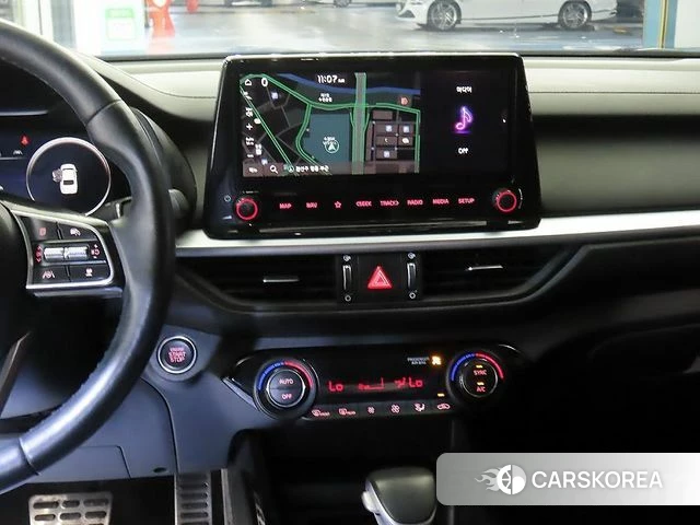 Kia The New K3 2nd generation 2023 Белый из Кореи, фото 2