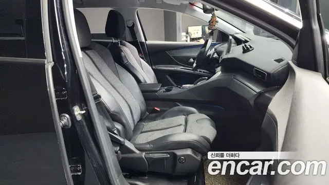 Peugeot 5008 second generation id 2826640 из Кореи 2