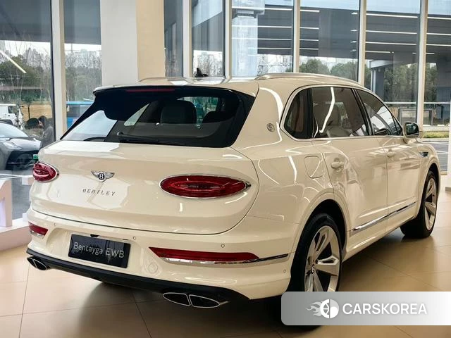 Bentley Tim Yue 2024 Белый из Китая, фото 2