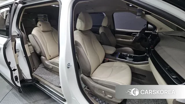 Kia The New Carnival 4th Generation 2025 Белый из Кореи, фото 2