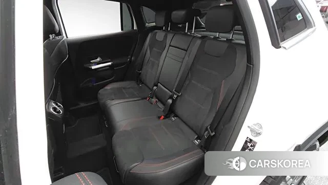 Mercedes-Benz GLA - Class H247 2022 Белый из Кореи, фото 2