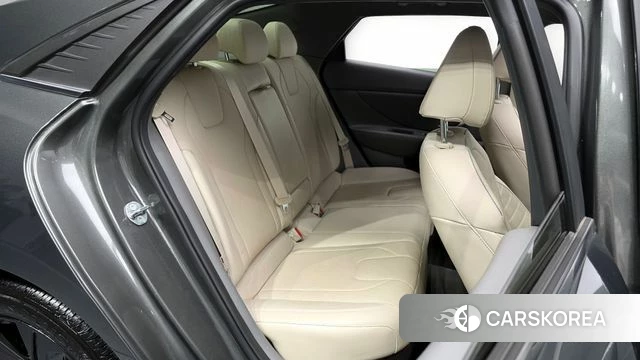 Hyundai Avante Hybrid (CN7) 2023 Серый из Кореи, фото 2