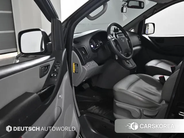 Hyundai The New Grand Starex 2019 Черный из Кореи, фото 2