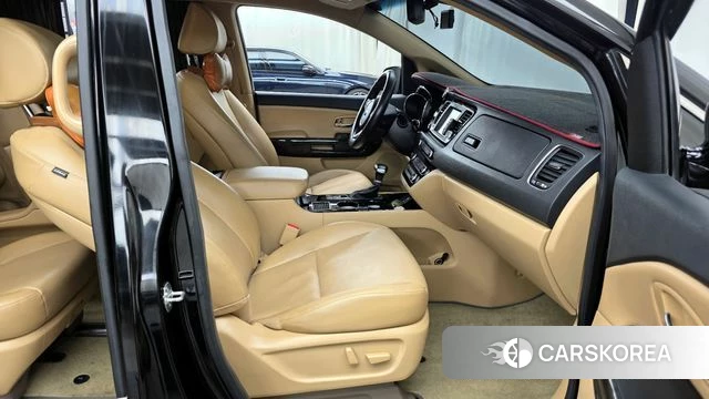 Kia The New Carnival 2019 Черный из Кореи, фото 2