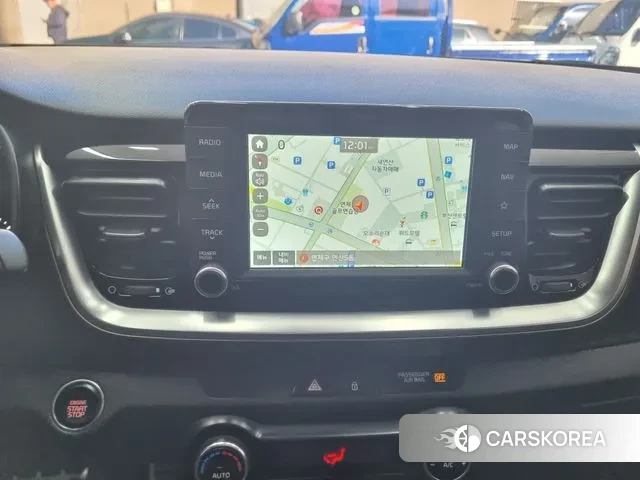 Kia Stonic 2018 Синий из Кореи, фото 2