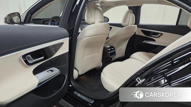 Mercedes-Benz E-Class W214 2025 Черный из Кореи, фото 2