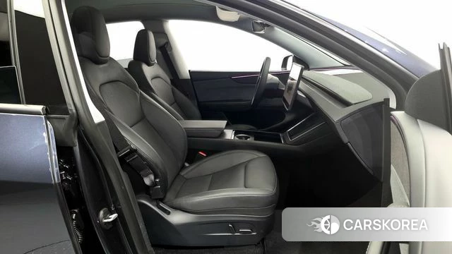 Tesla Model Y 2025 Серый из Кореи, фото 2